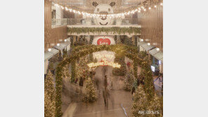 백화점 이어 아울렛까지 ‘크리스마스 인증샷 핫플’ 도전