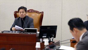 국회 정개특위, ‘딥페이크’ 선거운동 논의…이견 팽팽