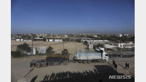 유엔 “인도주의 휴전 첫날, 구호 트럭 137대 가자로”