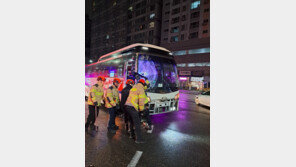인천 부평구 삼거리서 통근버스-시내버스 충돌…7명 부상