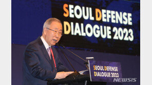 파리 온 반기문 “부산, 모든 나라 잘살게 할 출발점…종착지 아냐”