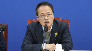 민주 “‘고발사주’ 손준성 검사, 심판할 것…탄핵안 30일 상정”