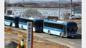 수감자 2100명 ‘30분 이동’에 경찰 300명·헬기까지…‘미결수 엄마’도 현장에