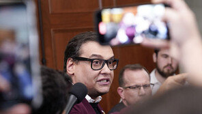 美공화당 지도부, 부패 의원 축출 따른 과반 우위 상실 우려