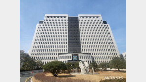 ‘극단 선택’ 공시생 불합격 유도한 교육청 면접관, 2심도 징역 1년