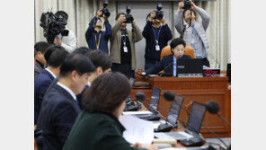 국힘 “선거제 입장 빨리 정해라”…민주 “위성정당방지법 먼저 논의”