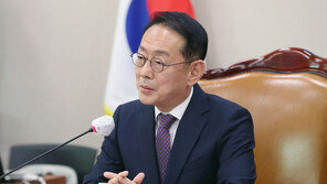 민주 “법사위 파행 사과하라” 김도읍 “민주 아닌 국민께 사과”