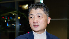 카카오, 드라마제작사 고가 인수 의혹…배우 윤정희 참고인 신분