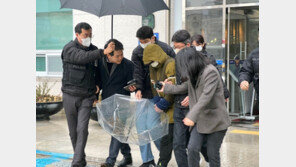 종로 자택에서 둔기로 아내 숨지게 한 변호사 구속 기로…“묵묵부답”