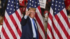 트럼프 “재집권땐 독재 안해, 첫날만 빼고”… ‘정치보복’ 예고 논란