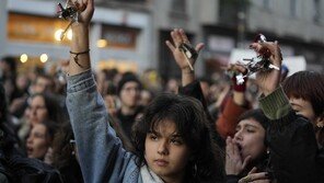 伊 ‘페미사이드’에 1만명 분노 물결… “성폭력에 더는 침묵 안해”