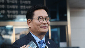 송영길 ‘묵비권 행사’ 예고에…검찰 “당 대표 지낸 분, 협조 기대”