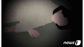 부패한 시신 옆에 중증 장애인 누워있었다…생사기로에 발견