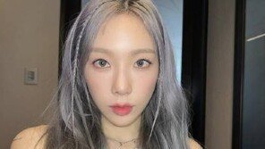 태연 팬사인회서 男팬 난동…앨범 집어던지며 “전화번호 달라” 