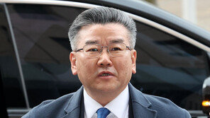 ‘표적 감사 의혹’ 유병호 15시간 조사…“감사시스템 설명”