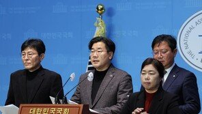 민주 “개인 검사 비리 의혹에 검찰이 해명…조직원 감싸는 조폭 검찰”