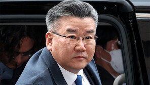 표적감사 의혹 유병호 15시간 조사… “적법 감사” 주장 