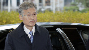 조희대 “신속 재판 권리 법원이 못지켜” 대법원장 취임