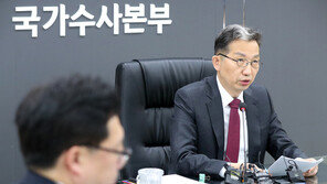 탈주범 수갑 채운 형사 vs 도주 길목 알아낸 경찰, 누구 공이 더 큰가