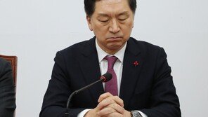 김기현, 사퇴론 일축…친윤 초선들은 중진에 “자살특공대” 비판