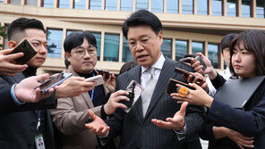 ‘3번째 백의종군’ 장제원에…與 “윤정부 성공 위한 결단” 칭찬 릴레이