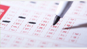 5만장 사서 400억원 당첨?…논란에 쌓인 中 복권 ‘콰이러8’