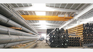 원가 상승-中日 공세-건설 침체 “철강 내년도 3중고” 