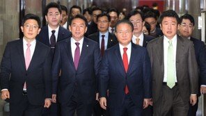 與 비대위원장 후보군 놓고 갑론을박…“또 검사?” “민주당 출신 안돼”
