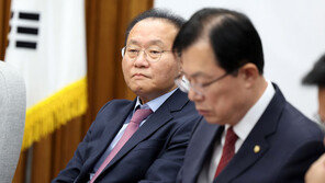 윤재옥 “빠르게 당 정비…비대위원장, 추천 받고 있어”