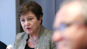 [문답]IMF 총재 “韓 고용 남녀격차 18%p…노동시장 개혁해야”