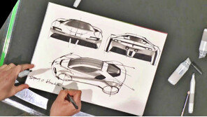 [자동차 디자人] 누구나 꿈꾸는 드림카 ‘페라리’의 디자인 수장 ‘플라비오 만조니’