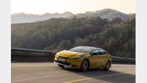 “높은 연비에 달리는 맛도 잡았다”…도요타 5세대 프리우스