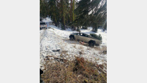 “어디든 갈 수 있다더니”…눈 덮인 美 산 중턱에 고립된 사이버트럭