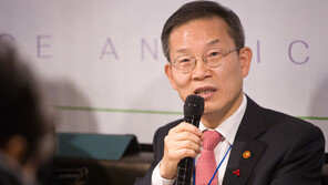 SKT 5G 주파수 인접 대역 추가 할당, 2년 만에 결론 낸다