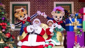 “산타 할아버지와 함께 추억 남기세요”