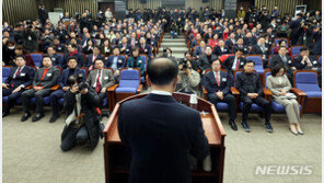 與, ‘한동훈 비대위’ 갑론을박…추대론 우세 속 반대도 적잖아