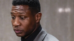 ‘캉’ 조너선 메이저스 폭행 유죄 평결…MCU 퇴출