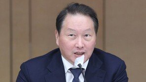 최태원 “반도체, 바닥 지나 회복 단계…내년 경기는 하반기 좋아”
