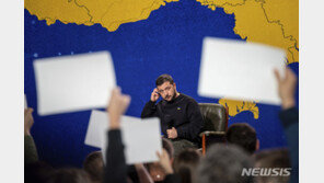 젤렌스키 “軍 병력 최대 50만 모집중…추가 동원 필요”