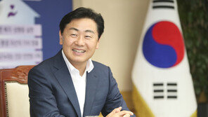 서울서 내려오던 김관영, 전주역 아닌 익산역에 내린 까닭은?