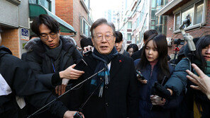 이재명, 이낙연 사퇴 요구에 “의견이야 얼마든 말할 수 있는 것”