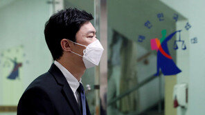 전두환 손자 전우원 ‘마약 투약’ 혐의 선고…檢, 징역 3년 구형