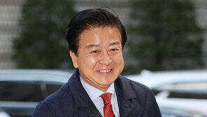 ‘뇌물수수’ 혐의 노웅래 “무도한 검찰 조작 실체 밝힐 것”