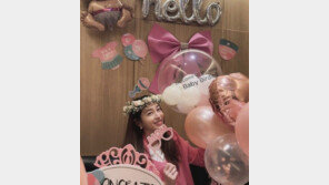 ‘이병헌♥’ 이민정, 둘째 출산 소감…“감사한 마음 돌려드리며 살 것”