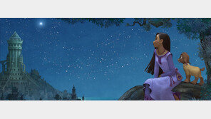 스크린속 피터팬, 일곱난쟁이… “디즈니 주인공들 찾아 보세요” 