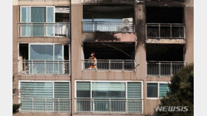 화재 피해 아이 끌어안고 뛰어내린 아버지…부검서 ‘추락사’ 소견