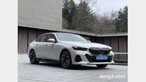 ‘2024 올해의 차’ 경쟁 본격화… 전기·하이브리드 강세