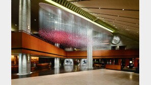 서울신라호텔 국내외 현대미술 거장과 신진작가 작품 전시 