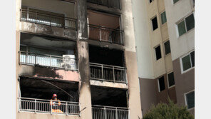 “부디 잘 가라” 불길 속 딸 살리고 숨진 아빠 눈물의 발인식