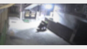 계모 살해하고 빨간 고무통에 담아 암매장한 40대 (영상)